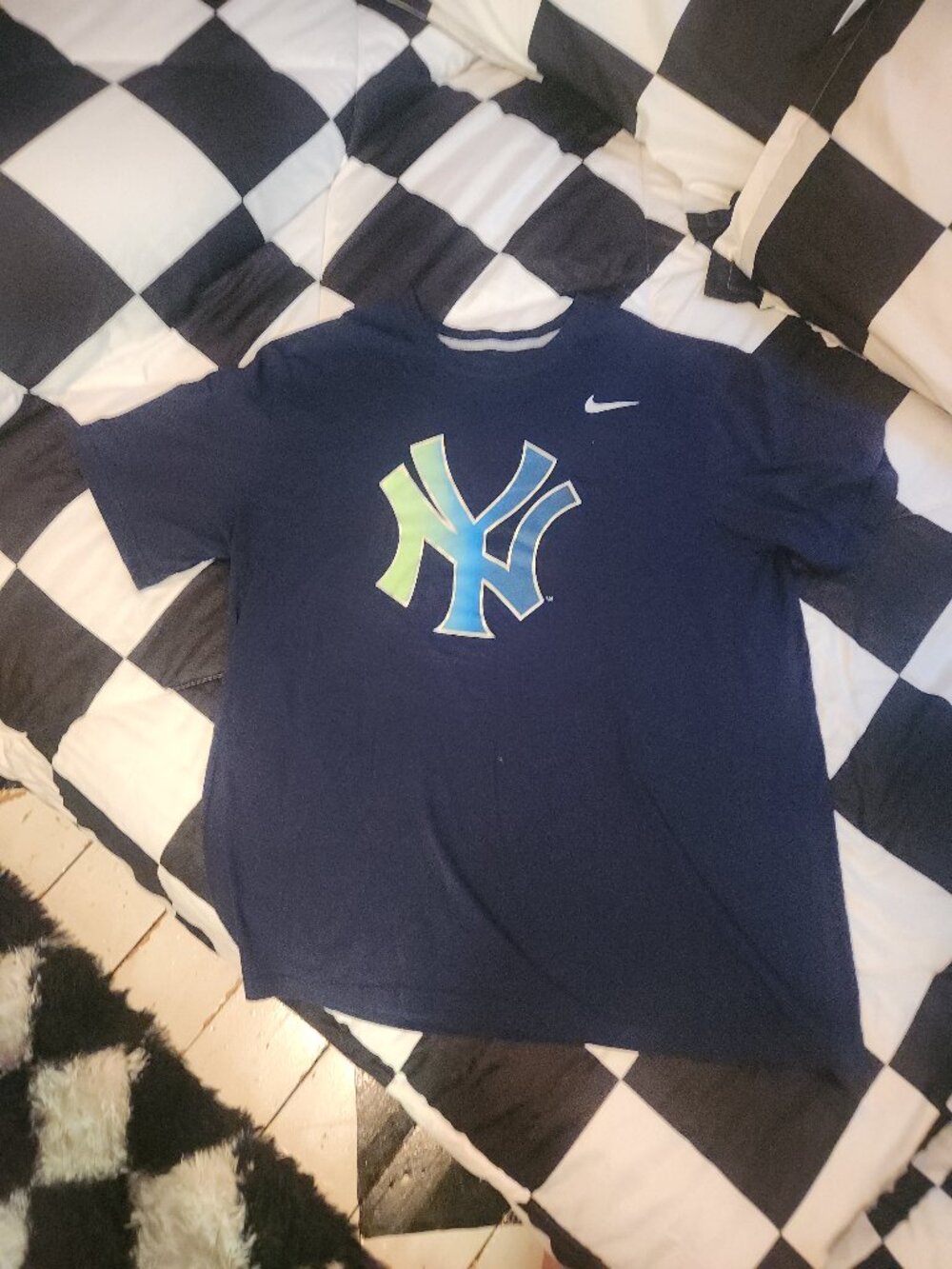 Nike New York Yankees Tee Navy Gradient NY Logo Size XL